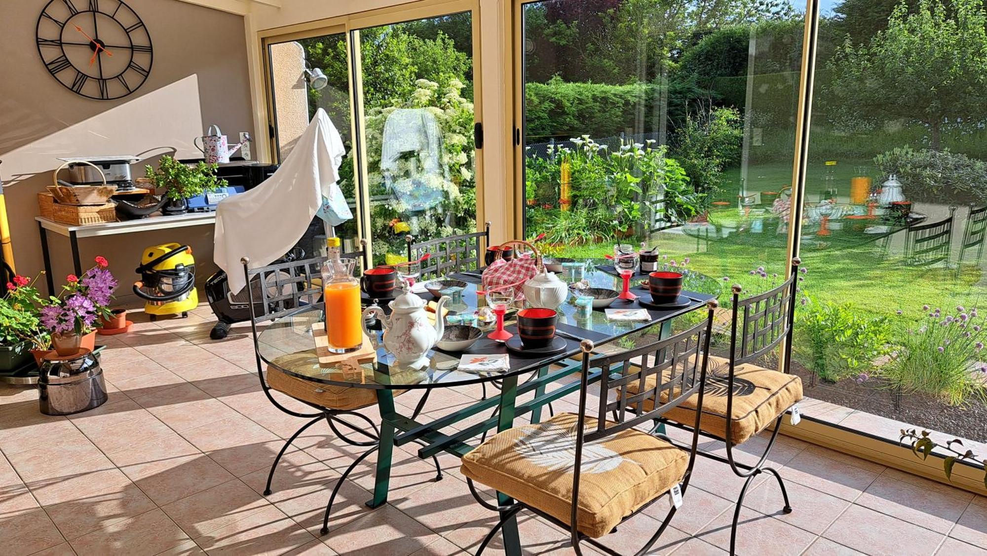 Chambre Privee Avec Salon, Garage Voiture, Velos, Motos Tourville-sur-Arques Exteriör bild